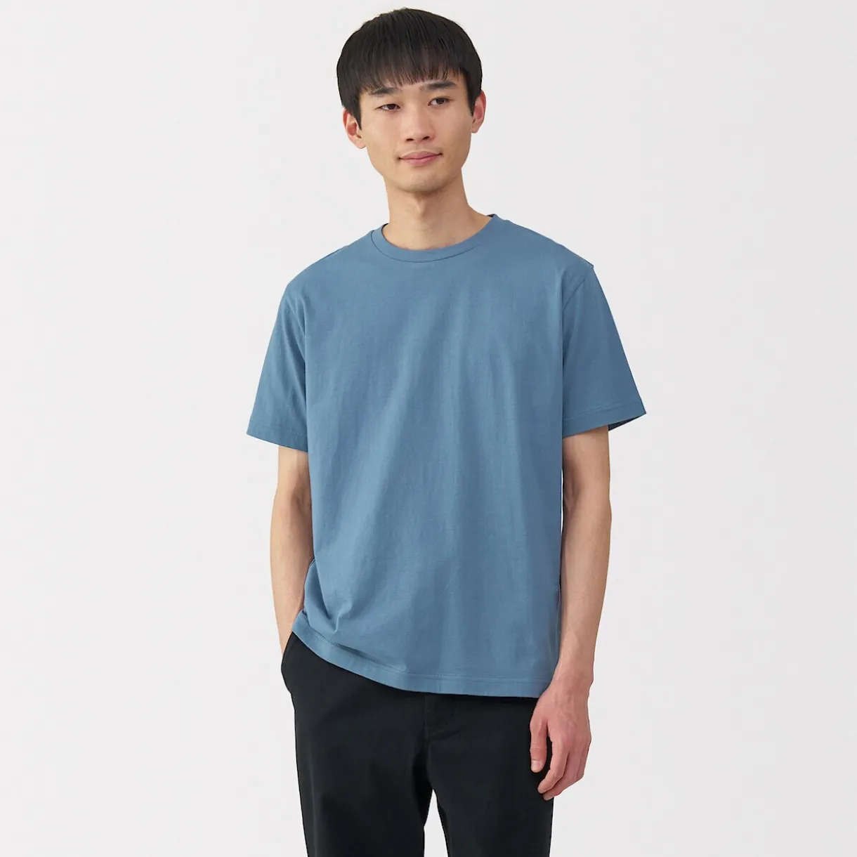T‐shirt en coton col rond manches courtes homme