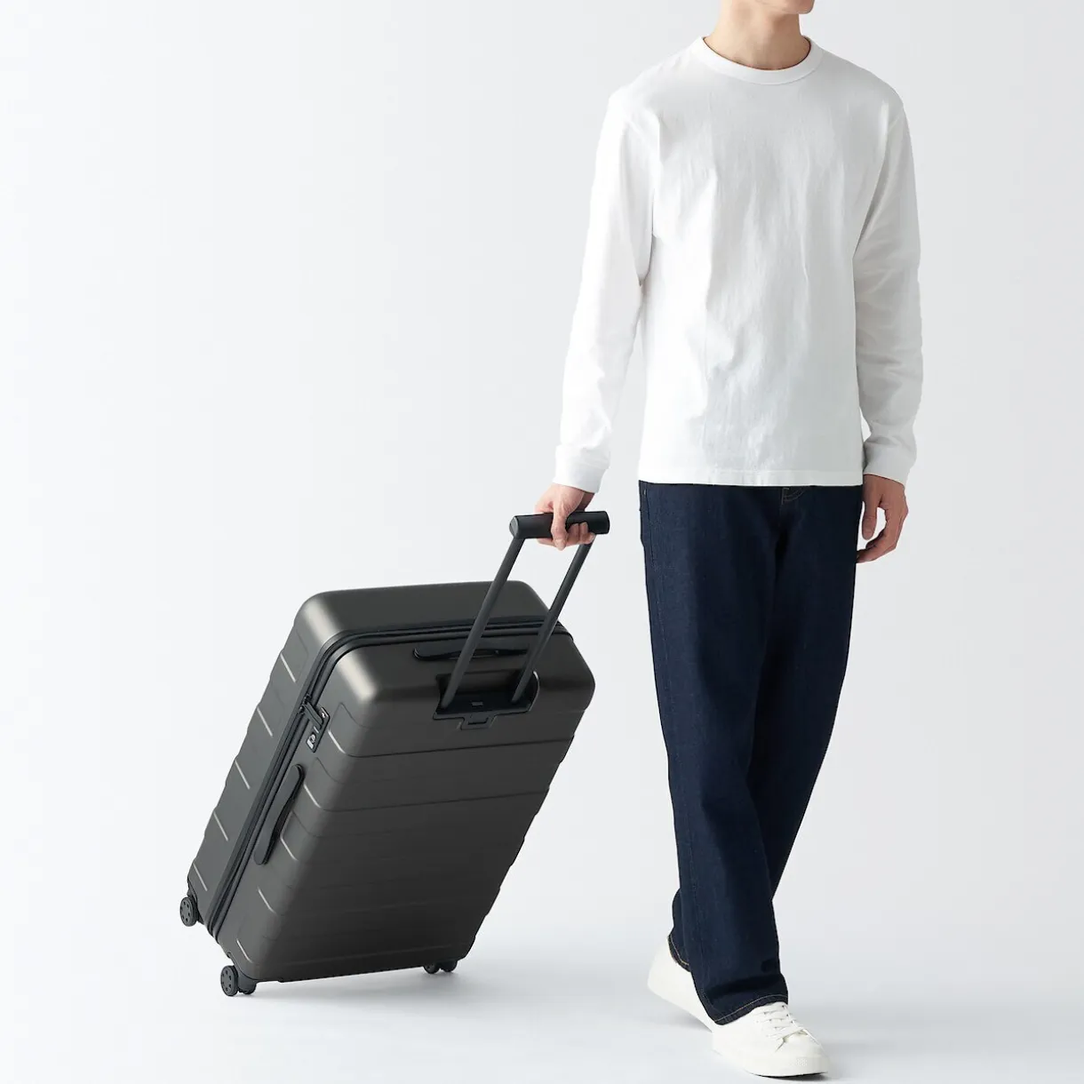 Valise rigide 75L, Moyenne