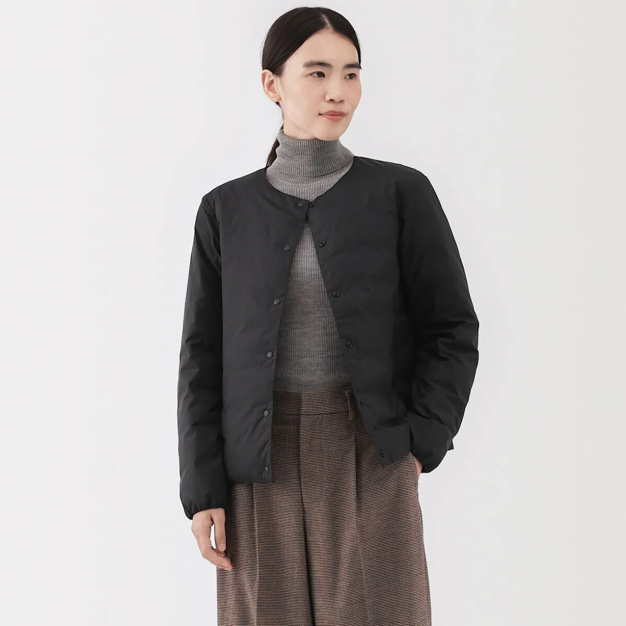 Veste légère pliable en nylon recyclé sans col pour femme