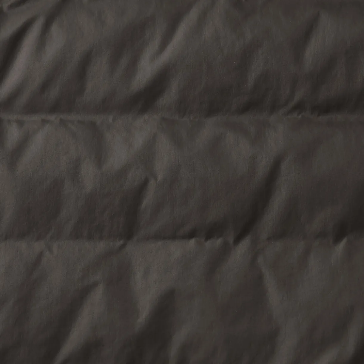 Veste légère pliable en nylon recyclé sans col pour femme